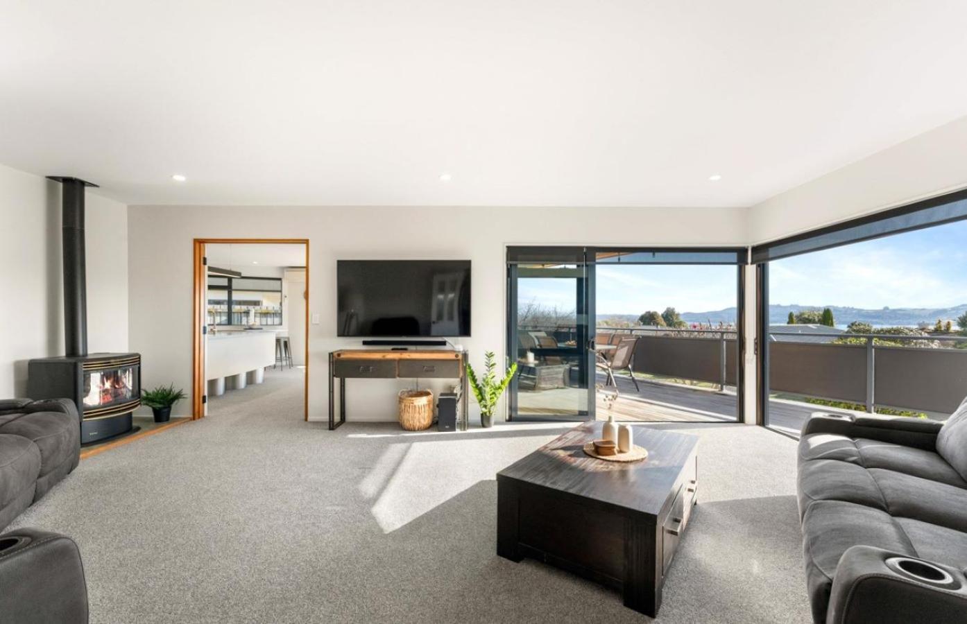 Lake Taupo Outlook - Table Tennis, Great Location Exterior foto
